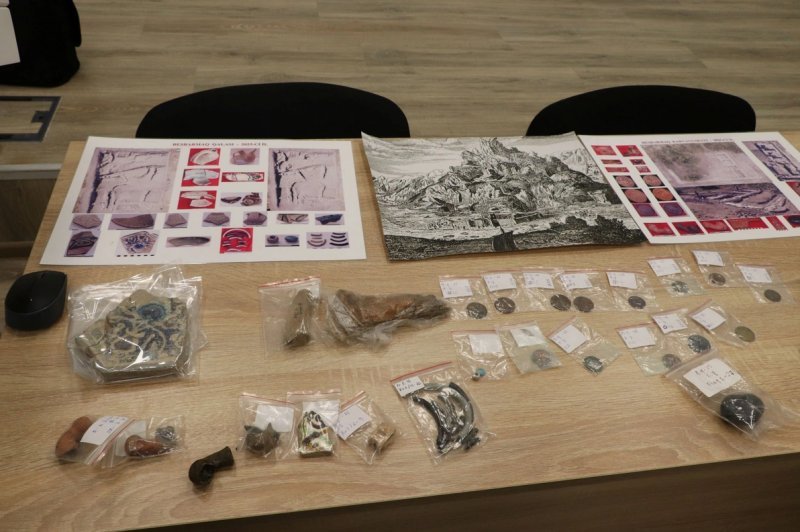 Beşbarmaqda qədim karvansaray aşkarlanıb -