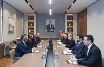 Ceyhun Bayramov Müaviyə Osman Xalidlə görüşdü