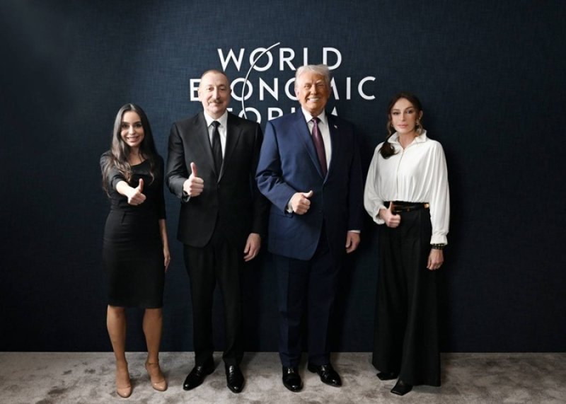 İlham Əliyevin ABŞ Prezidenti Donald Trampla görüşü keçirilib -