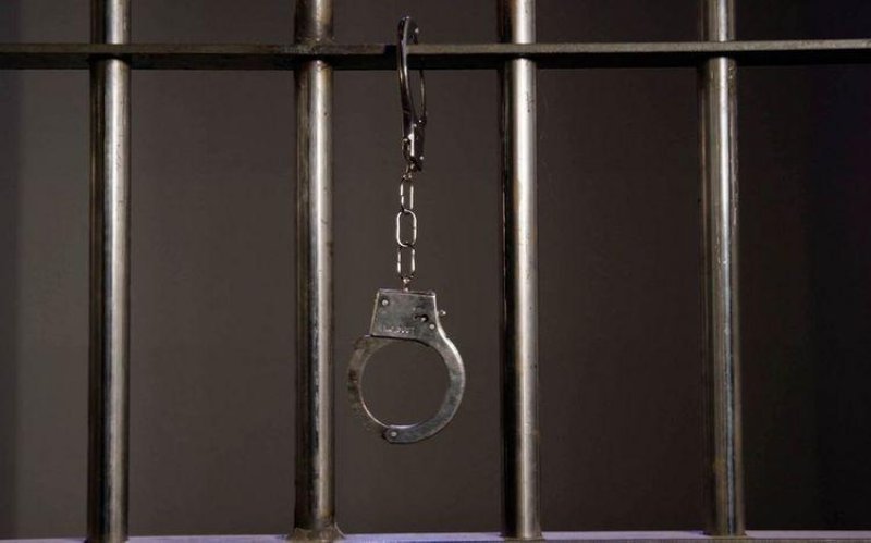 Məhkuma hansı halda cərimənin məcburi qaydada tutulması tətbiq olunur? -