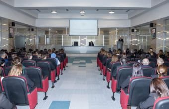 Naxçıvan şəhərində yeni işə qəbul olunan gənc müəllimlərlə  görüş keçirilib -