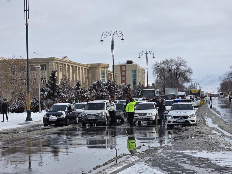 Naxçıvanda 20 Yanvar şəhidləri bir dəqiqəlik sükutla yad edildi