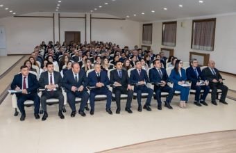Naxçıvanda ümumtəhsil müəssisələrinin direktor və direktor müavinləri üçün təlimlərə start verilib -