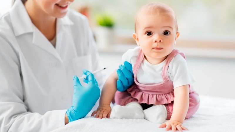 Nazirlik uşaqların peyvəndlənməsi ilə bağlı valideynlərə müraciət edib