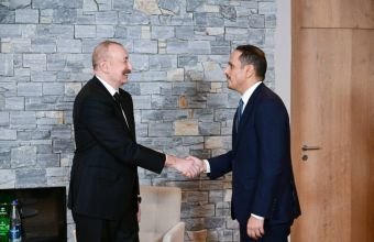 Prezident İlham Əliyev Davosda Qətərin Baş naziri və xarici işlər naziri ilə görüşüb