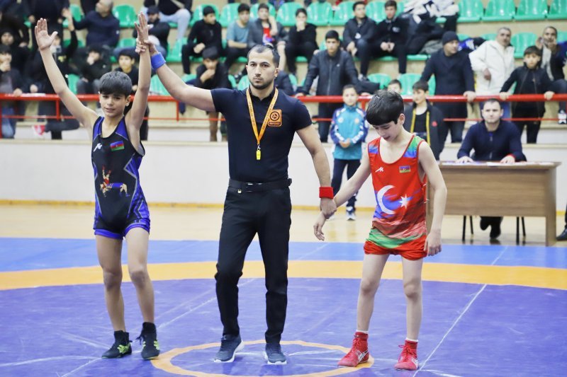 Sərbəst güləş birinciliyi başa çatıb -