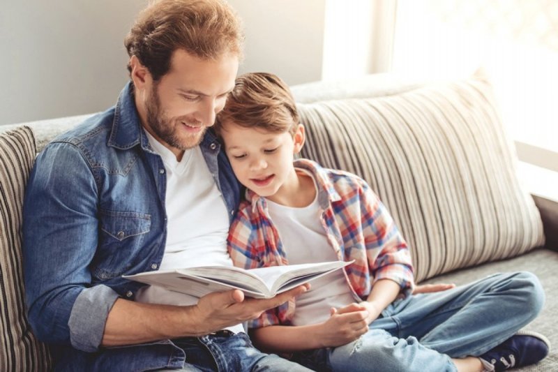 Atalıq hüququndan məhrum edilən şəxs aliment ödəməlidirmi? -