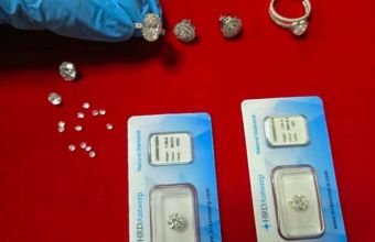 Azərbaycan gömrükçüləri brilyant qaşlar və qızıl-zinət əşyaları aşkar edib