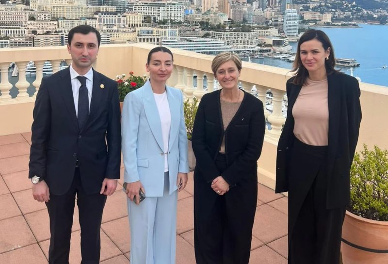 Azərbaycan səfiri Monakonun xarici işlər və əməkdaşlıq üzrə naziri ilə danışıqlar aparıb