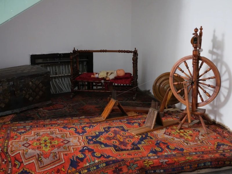 Azərbaycana incəsənət əsərləri, kolleksiya və əntiq əşyaların idxalı ƏDV-dən azad edilib