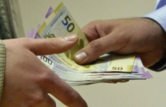 Azərbaycanda keçən il himayədar ailələrə 225 min manatdan çox vəsait ödənilib