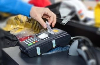 Azərbaycanda nağdsız ödənişlər il ərzində 11 %-dən çox artıb