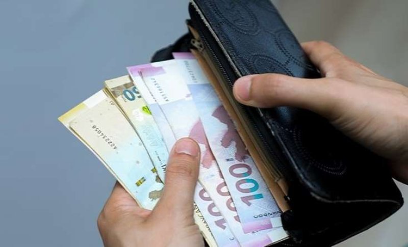 Azərbaycanda orta aylıq əməkhaqqı nə qədər artıb?