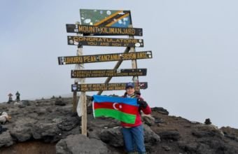 Azərbaycanın ilk qadın alpinisti növbəti zirvəni fəth edib