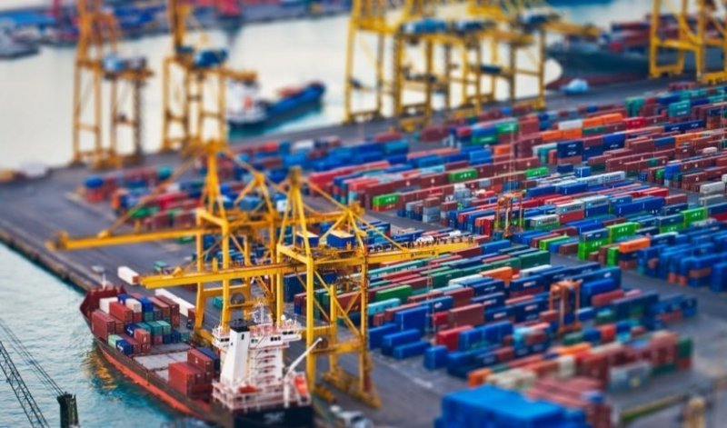 Azərbaycanın xarici ticarət dövriyyəsi 30 %-dən çox azalıb