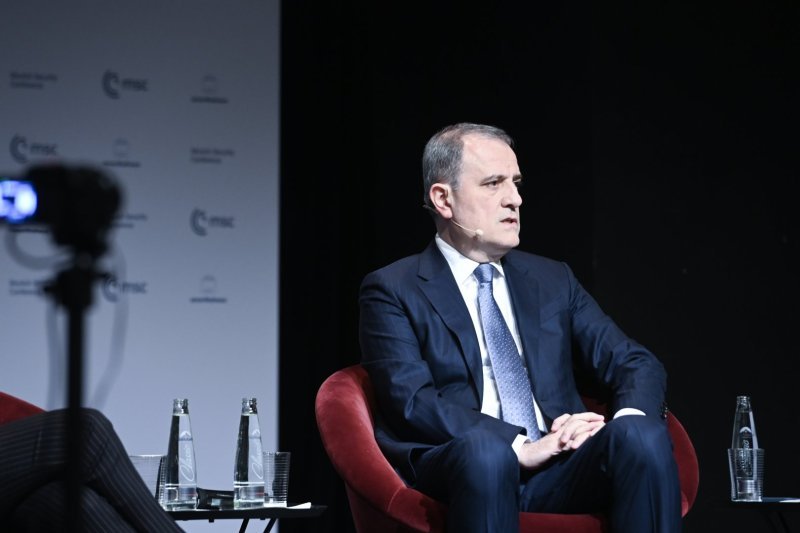 Ceyhun Bayramov Münhen Təhlükəsizlik Konfransında Orta Dəhliz və digər mövzularda çıxış edib