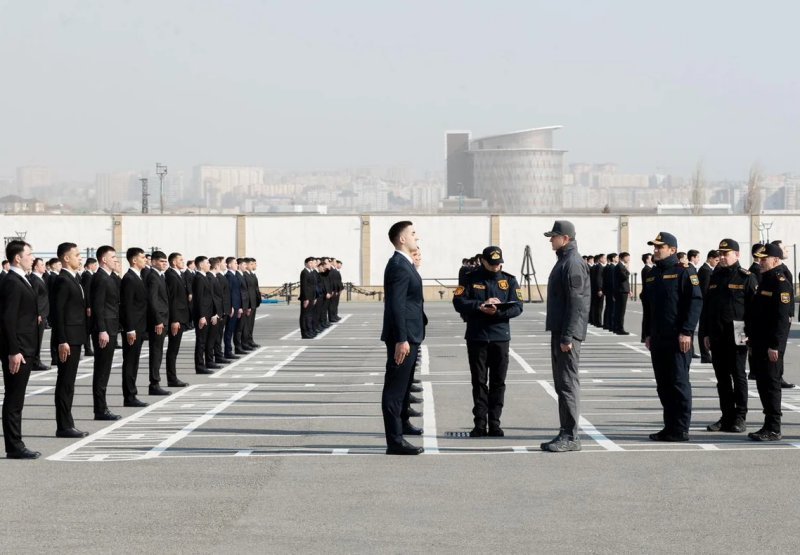 Daxili işlər naziri DİN-in strukturlarında işləmək istəyənlərin sıra baxışını keçirib -