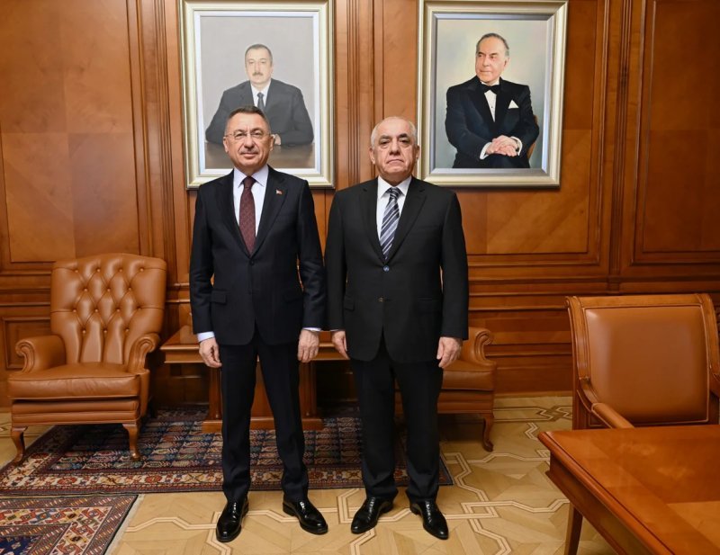 Əli Əsədov  Fuat Oktay ilə görüşüb