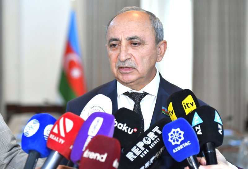 Əziz Ələkbərli: Qərbi Azərbaycan qaçqınlarının öz torpaqlarına qayıdacağına əminik