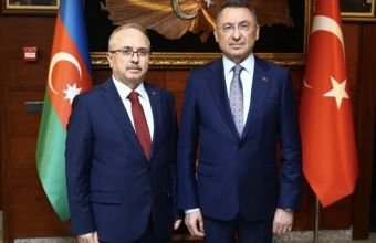 Fuad Oktay Azərbaycana gəlib -