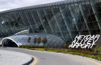Heydər Əliyev Beynəlxalq Aeroportu iki beynəlxalq reysi ehtiyat hava limanı kimi qəbul edib