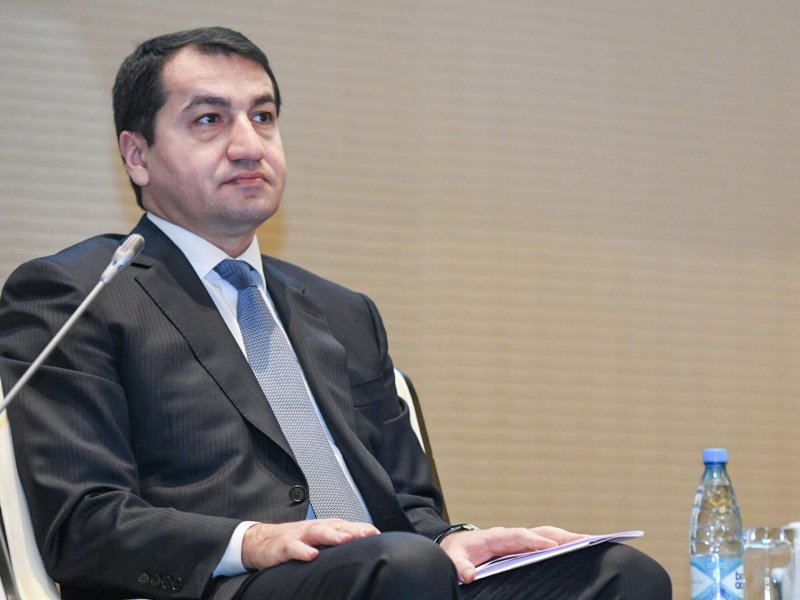 Hikmət Hacıyev: Sülh Şurasının ilk iclasında Azərbaycan və Ermənistan liderlərinin əl sıxması dərin simvolik məna daşıyır