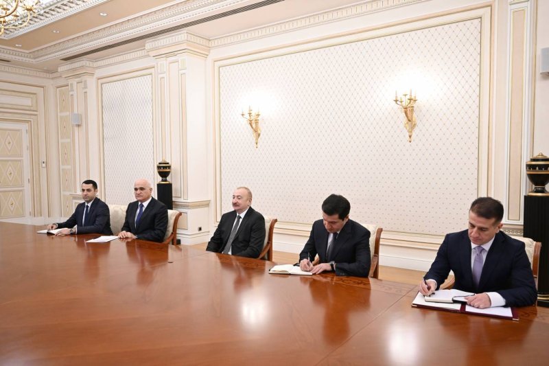 İlham Əliyev: Azərbaycanla İranın birgə icra etdiyi layihələr region üçün geniş imkanlar açacaq