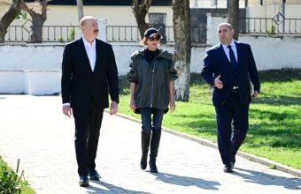 İlham Əliyev Xocavənd şəhər və Xocavənd kənd sakinləri ilə görüşüb -