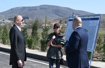 İlham Əliyev Xocavənd kəndində görülmüş işlərlə tanış olub -