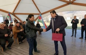 İlk köç karvanı Xanabad kəndinə çatıb, açarlar təqdim edilib -