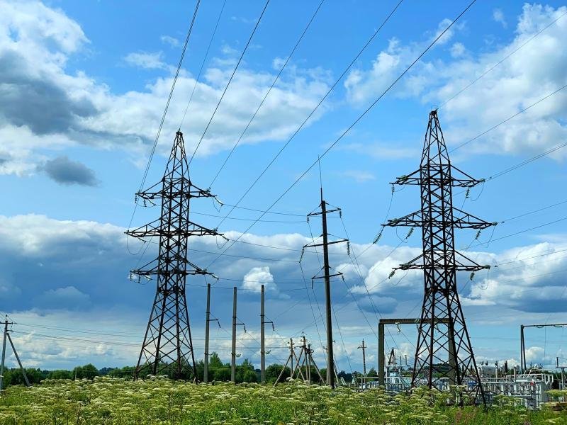 İran Azərbaycandan elektrik enerjisi alışını artırıb