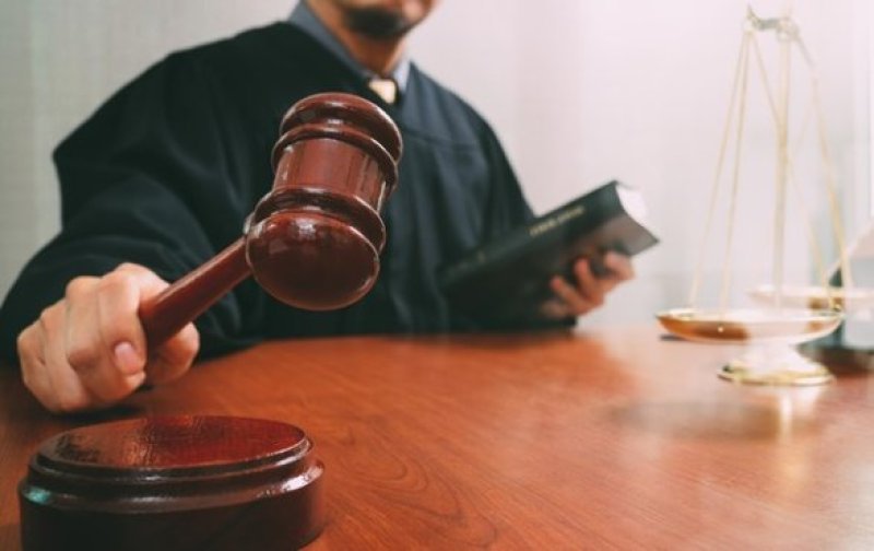 Kimlər şahid qismində dindirilə bilməz? -