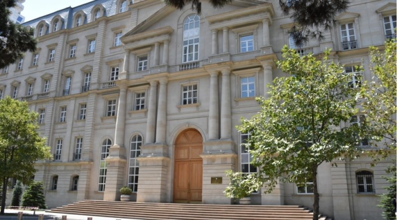 Maliyyə Nazirliyi ötən il 466 məhkəmə işinə cavabdeh qismində cəlb olunub