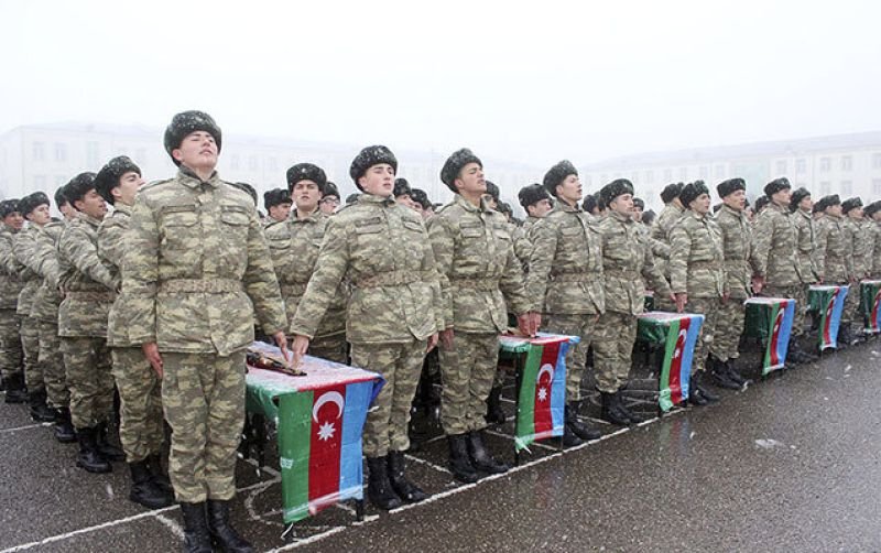 Müdafiə Nazirliyi gənc əsgərlərin yaxınlarına müraciət edib