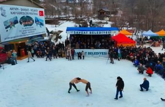Naxçıvan güləşçiləri Türkiyədə keçirilən qarüstü qaraqucaq güləşi festivalında uğurla çıxış ediblər -