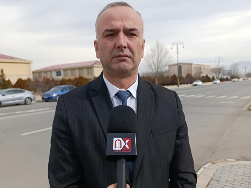 Naxçıvan şəhərində pik saatlarda tıxac problemi: Mütəxəssis çıxış yollarını açıqladı