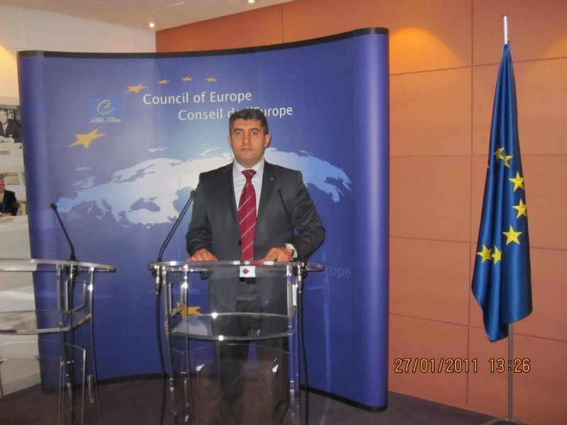 Nizami Gəncəvinin 800 il əvvəl arzuladığı və yazdıqları bu gün də aktualdırsa...