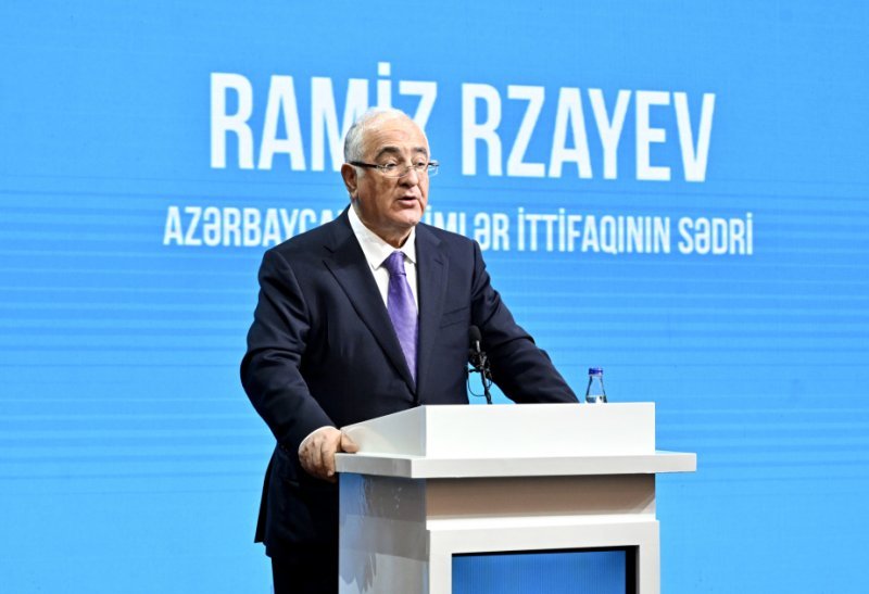 Ramiz Rzayev: Hakimlər cəmiyyətin ədalətə olan inamının əsas təminatçısıdır