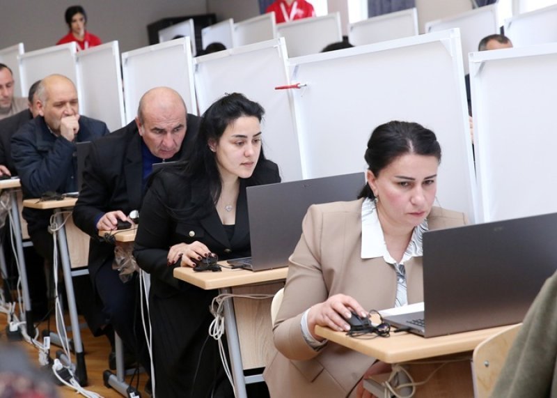 Sabahdan direktorların işə qəbulu üzrə müsahibələrə başlanılır