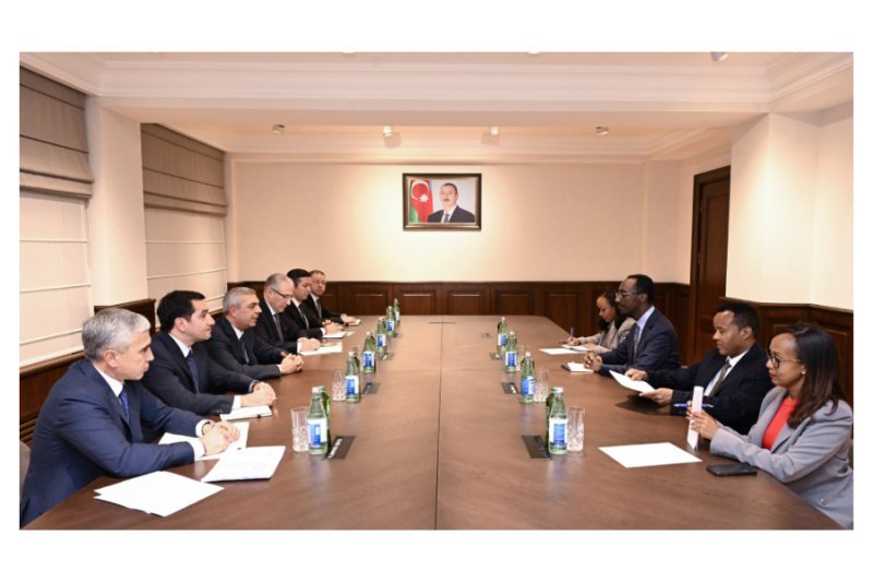 Samir Nuriyev COP32-nin Prezidenti ilə görüşüb