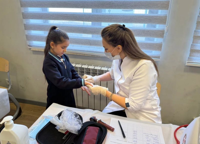 Səhiyyə Nazirliyi Ağdərədə uşaqlar üçün tibbi aksiya keçirib -