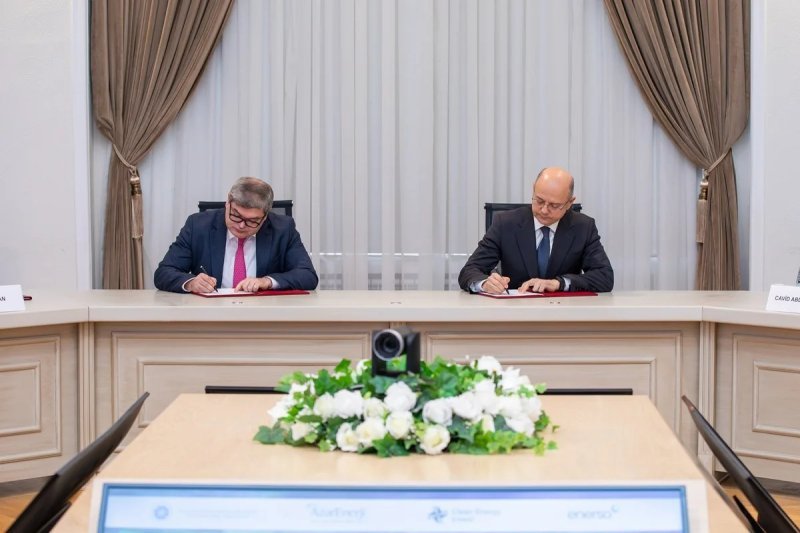 Naxçıvanda ümumi gücü 50 MVt olan günəş elektrik stansiyaları layihələri üzrə müqavilələr imzalanıb -