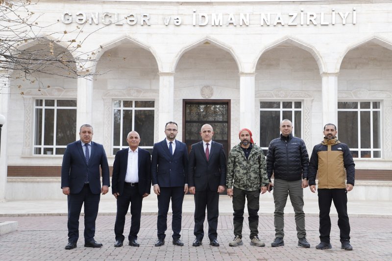Türkiyəli alpinistlər Haçadağa 10-cu zirvə yürüşünə hazırlaşırlar