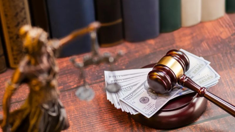 Adından istifadə edilən hüquqi şəxs mənəvi zərər tələb edə bilərmi?