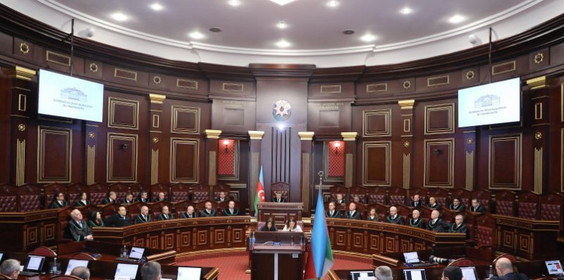 Ali Məhkəmədə yeni təyin olunan hakimlər and içiblər