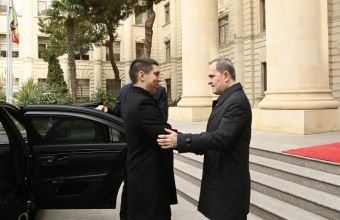 Azərbaycan və Moldova XİN başçıları arasında görüş başlayıb -