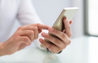 Azərbaycanda mobil cihazların bazar payı 45 % azalıb