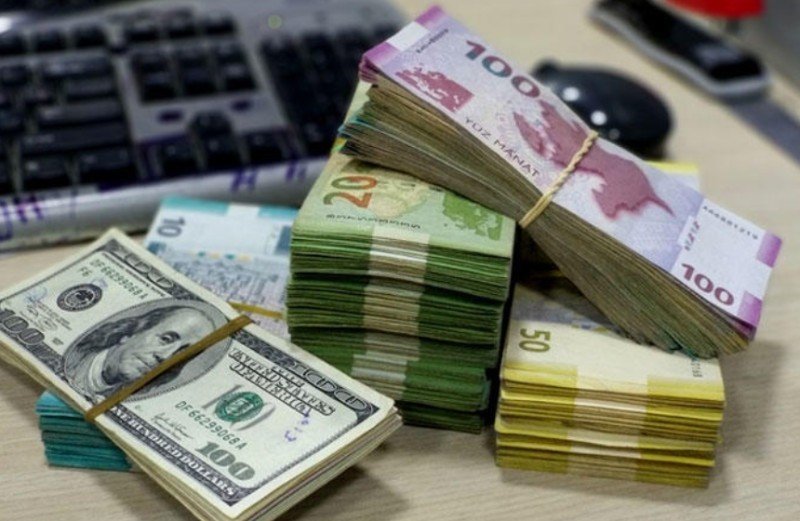 Azərbaycanda pul bazası artdı