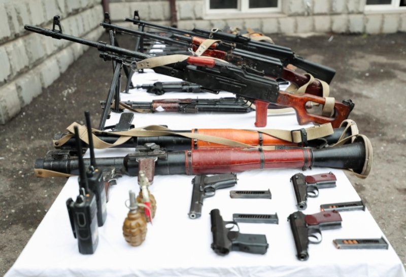 Azərbaycanda qanunsuz silah-sursat aşkar edilib