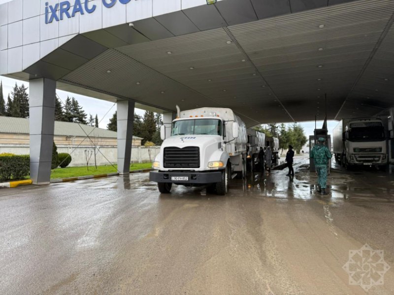 Azərbaycandan İrana göndərilən humanitar yardım Astara sərhədinə çatıb